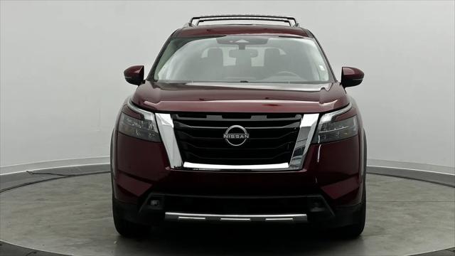 2022 Nissan Pathfinder SL 2WD