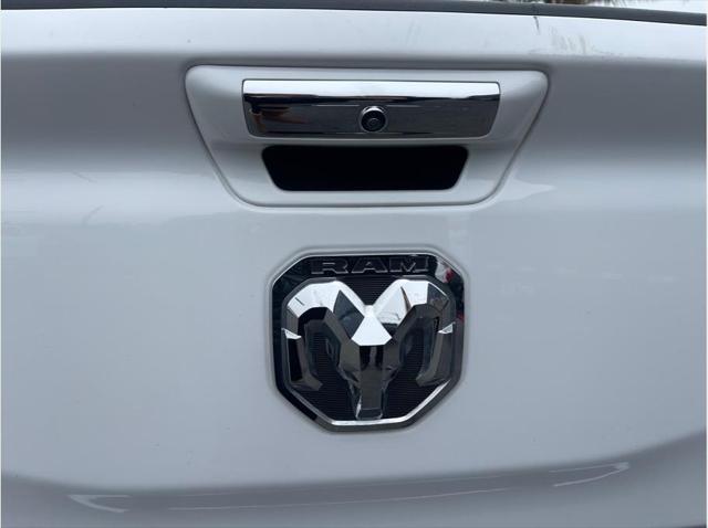 2020 Ram 1500 Big Horn Crew Cab 4x4 5'7" Box