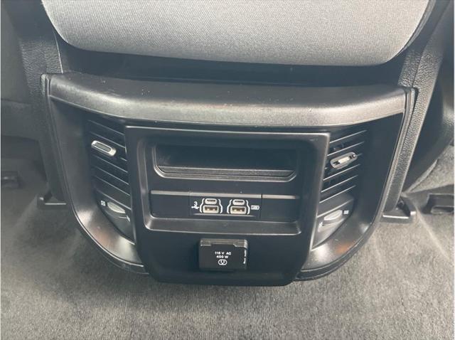 2020 Ram 1500 Big Horn Crew Cab 4x4 5'7" Box