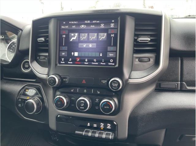 2020 Ram 1500 Big Horn Crew Cab 4x4 5'7" Box