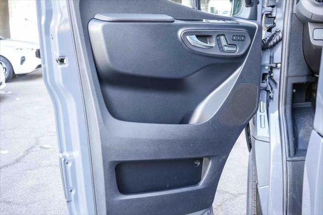 2026 Mercedes-Benz Sprinter 2500 Standard Roof 4-Cyl Diesel HO