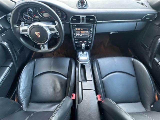 2012 Porsche 911 Carrera 4 GTS