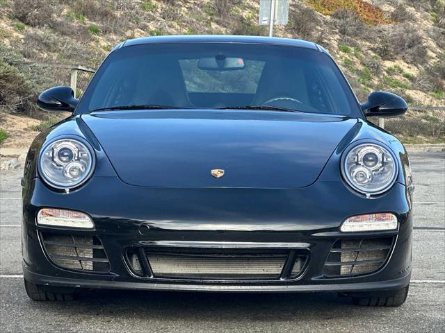 2012 Porsche 911 Carrera 4 GTS