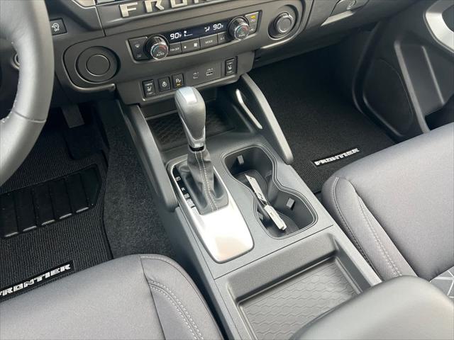 2025 Nissan Frontier Crew Cab SV 4x2