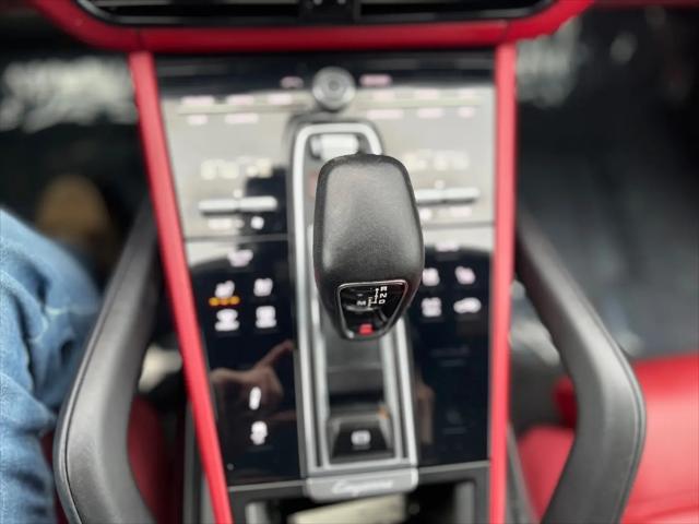 2022 Porsche Cayenne Platinum Edition