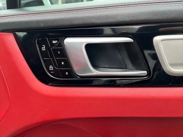 2022 Porsche Cayenne Platinum Edition