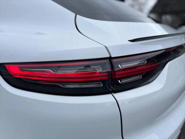 2022 Porsche Cayenne Platinum Edition