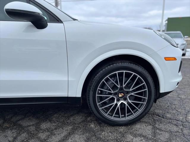 2022 Porsche Cayenne Platinum Edition