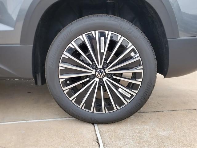2026 Volkswagen Taos SE