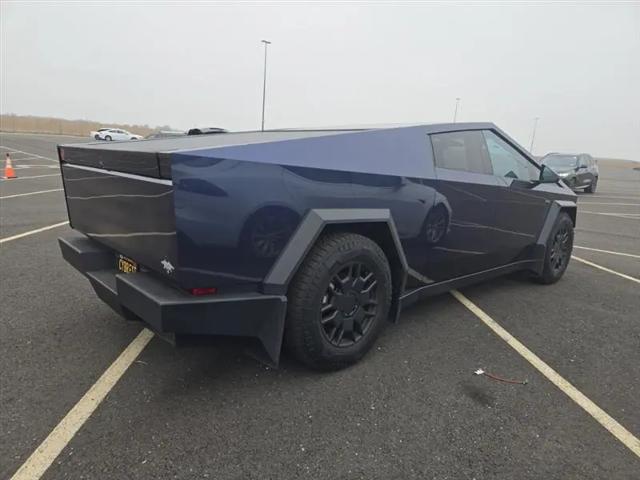 2024 Tesla Cybertruck Cyberbeast