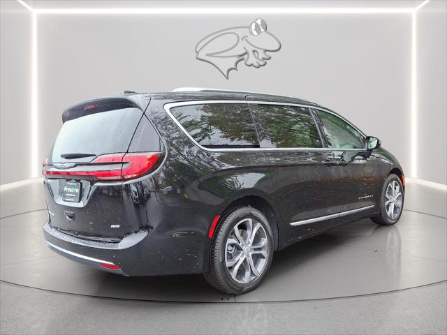 2026 Chrysler Pacifica Pinnacle AWD