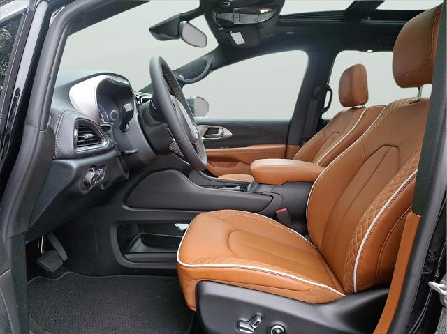 2026 Chrysler Pacifica Pinnacle AWD