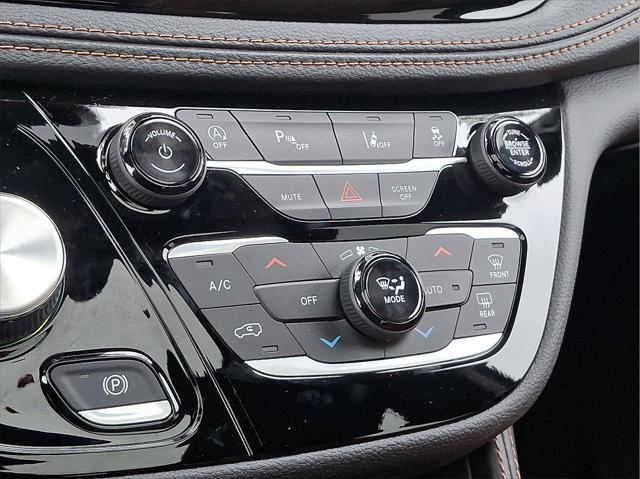 2026 Chrysler Pacifica Pinnacle AWD