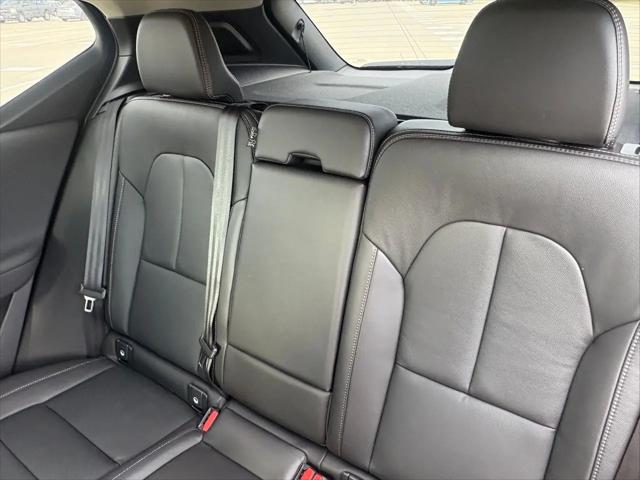 2026 Volvo XC40 Core, B5 AWD Gas (mild hybrid), Dark