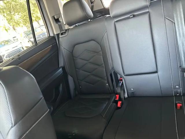 2026 Volkswagen Atlas SE with Technology