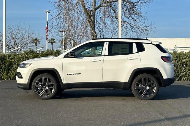 2026 Jeep Compass Latitude Altitude