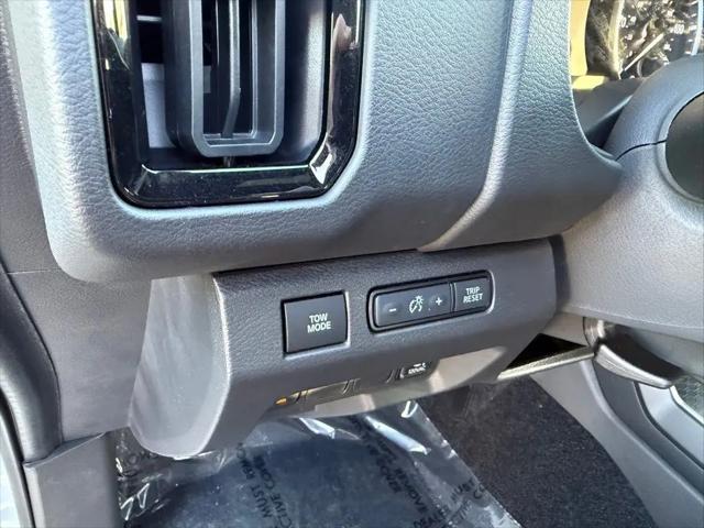 2026 Nissan Frontier Crew Cab SV 4x2