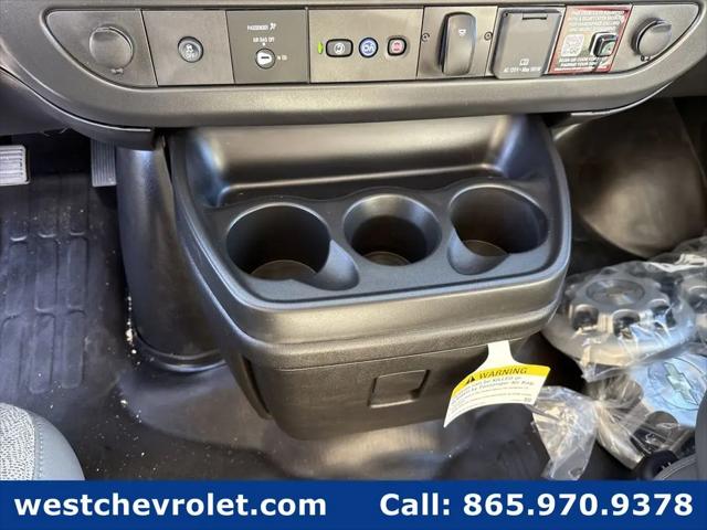 2025 Chevrolet Express Cutaway 4500 Van