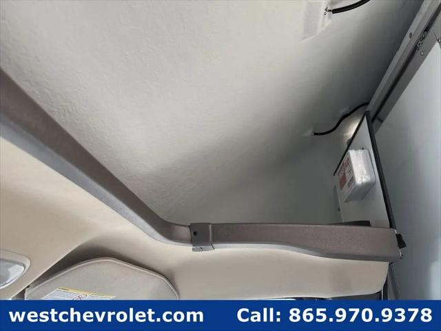 2025 Chevrolet Express Cutaway 4500 Van