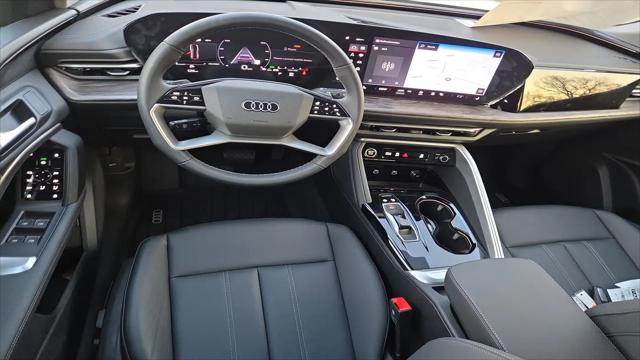 2025 Audi Q5 Premium TFSI quattro S tronic