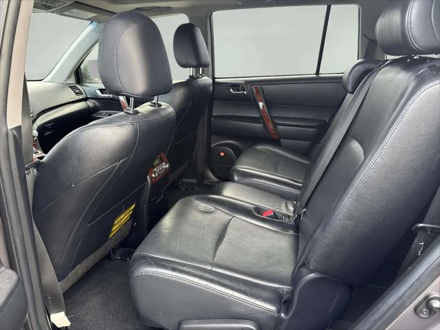 2013 Toyota Highlander Hybrid Limited V6