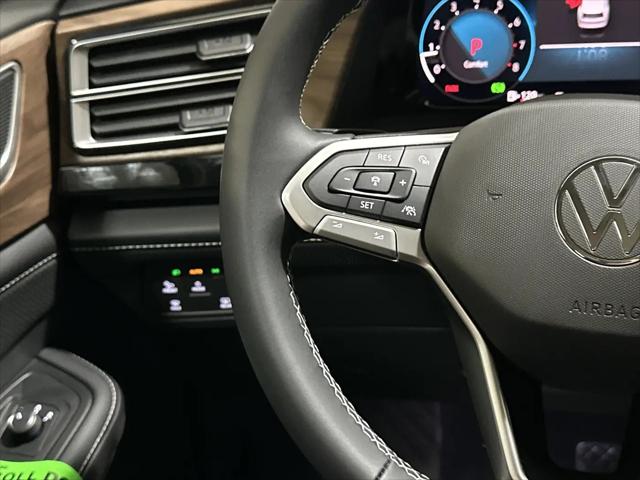 2026 Volkswagen Atlas SE with Technology