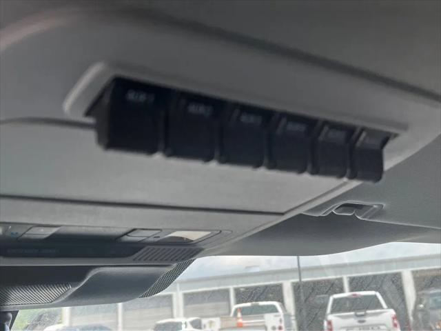 2025 Ford 600 XLT