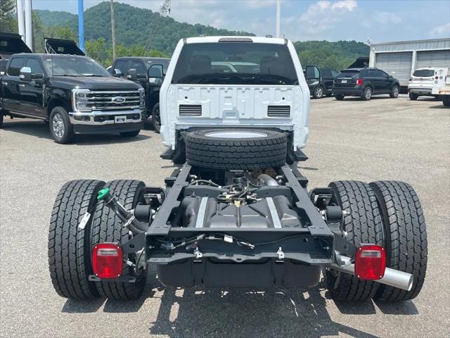 2025 Ford 600 XLT