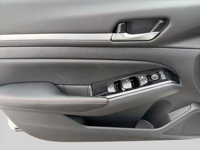 2025 Nissan Altima SR AWD