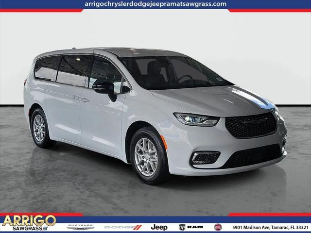 2026 Chrysler Pacifica Select for sale in Tamarac, FL