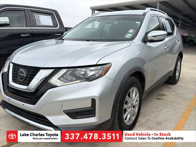 2020 Nissan Rogue SV's photo