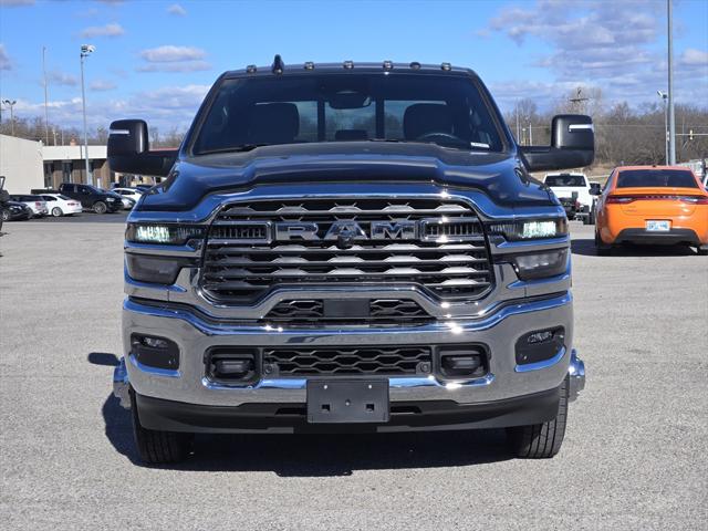2026 RAM Ram 3500 RAM 3500 TRADESMAN CREW CAB 4X4 8 BOX