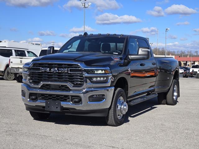 2026 RAM Ram 3500 RAM 3500 TRADESMAN CREW CAB 4X4 8 BOX