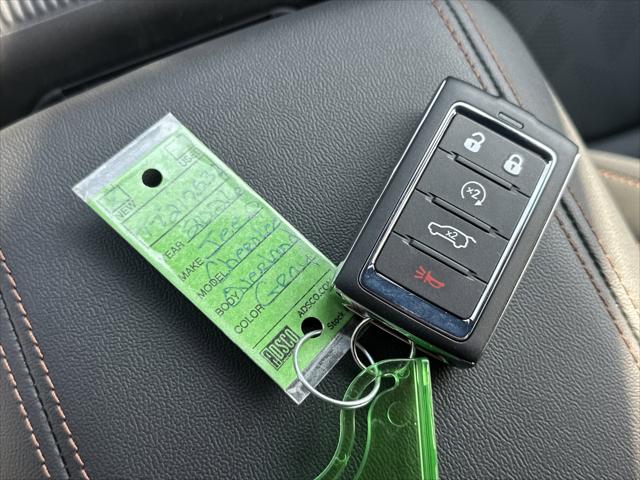 2026 Jeep Cherokee CHEROKEE OVERLAND 4X4 2026 Jeep Cherokee CHEROKEE OVERLAND 4X4