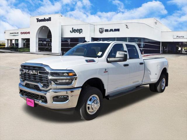 2026 RAM Ram 3500 RAM 3500 TRADESMAN CREW CAB 4X4 8 BOX