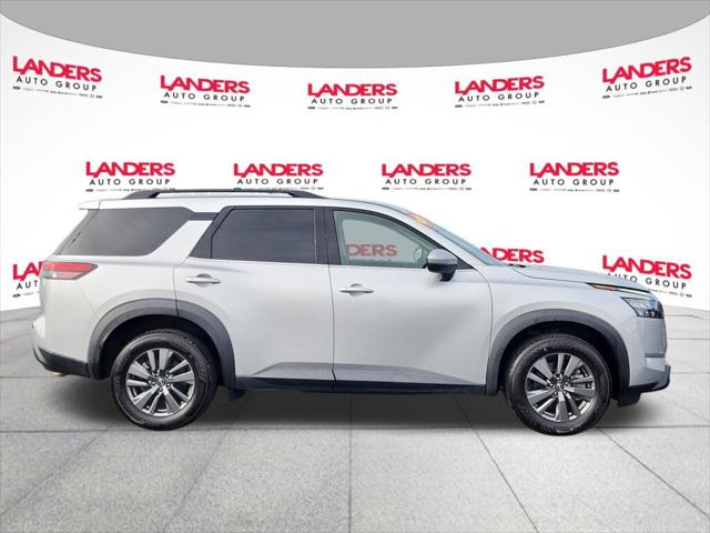 2023 Nissan Pathfinder SV FWD