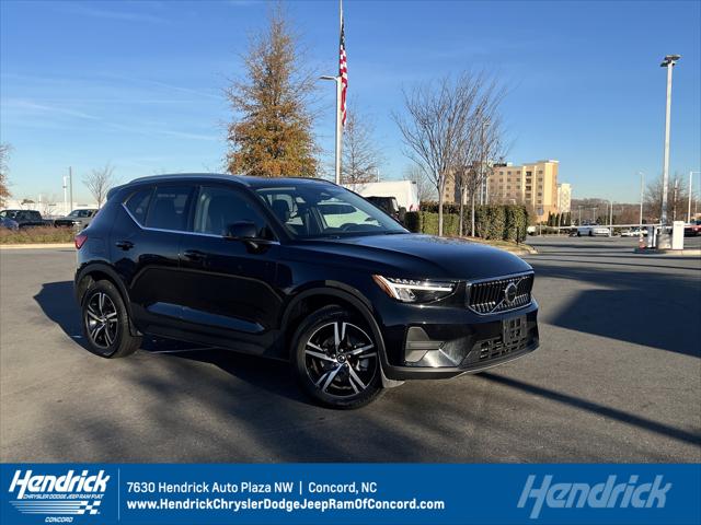 2025 Volvo XC40 B5 Core Bright Theme 2025 Volvo XC40 B5 Core Bright Theme