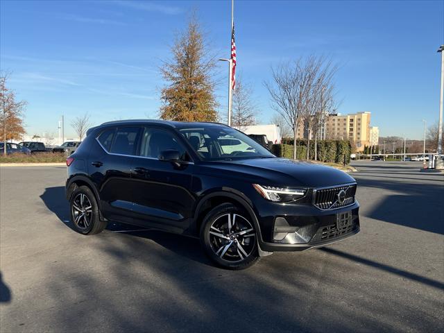 2025 Volvo XC40 B5 Core Bright Theme 2025 Volvo XC40 B5 Core Bright Theme