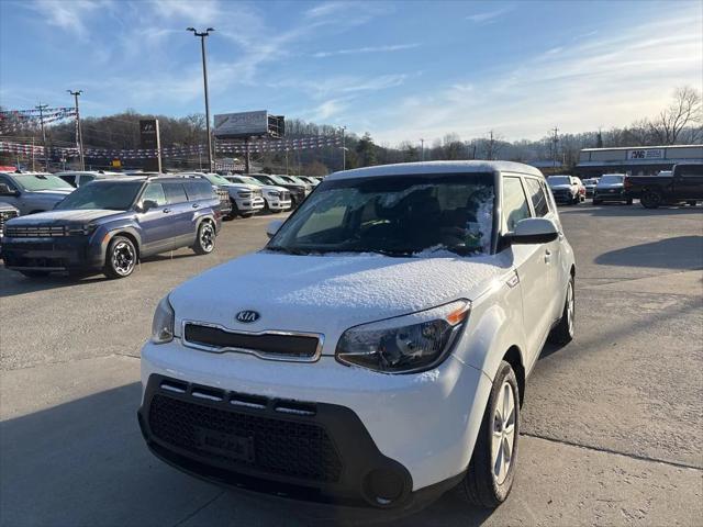 2015 Kia Soul Base FWD 2015 Kia Soul Base FWD