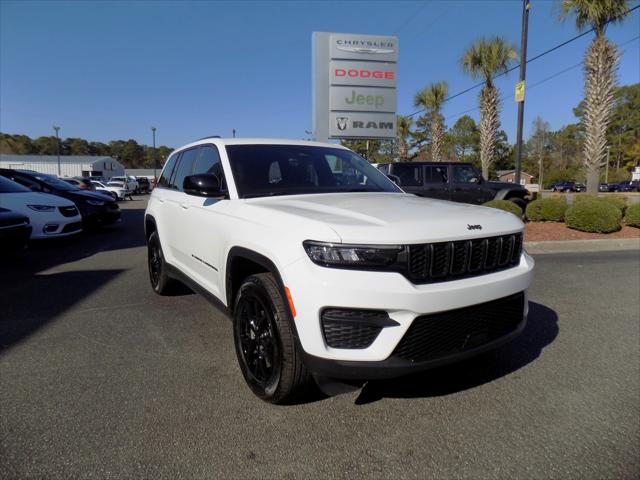 2025 Jeep Grand Cherokee Altitude 4x2