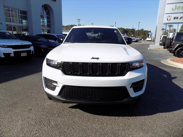 2025 Jeep Grand Cherokee Altitude 4x2