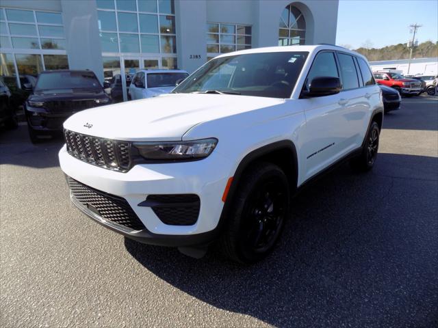 2025 Jeep Grand Cherokee Altitude 4x2