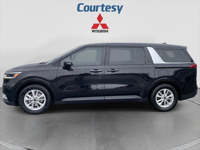 2022 Kia Carnival MPV LX Seat Package