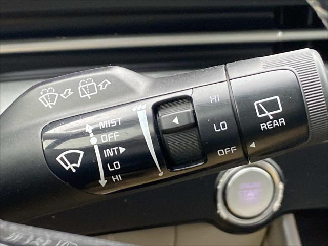 2022 Kia Carnival MPV LX Seat Package