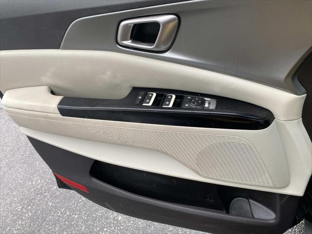 2022 Kia Carnival MPV LX Seat Package