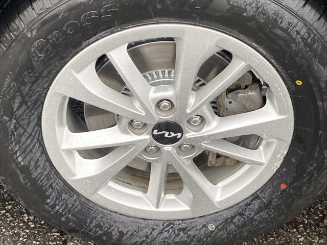 2022 Kia Carnival MPV LX Seat Package