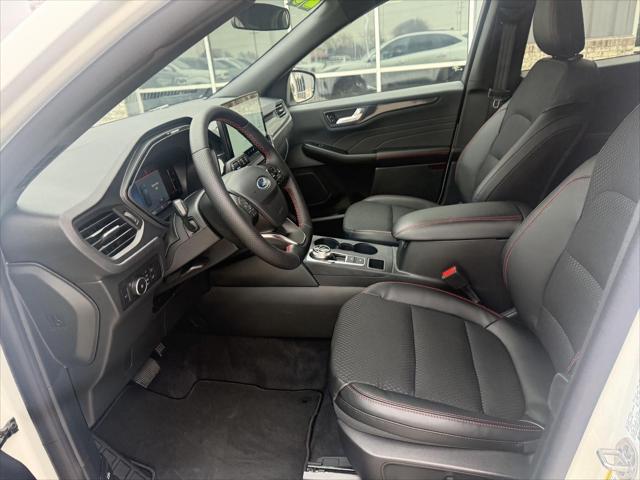 2026 Ford Escape ST-Line Select