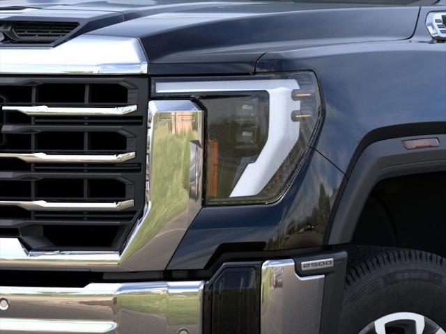2026 GMC Sierra 2500HD Crew Cab, Standard Bed, SLT, 4WD
