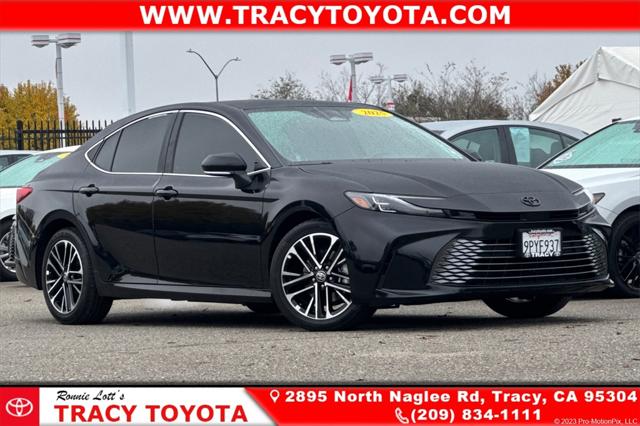 2025 Toyota Camry XLE's photo