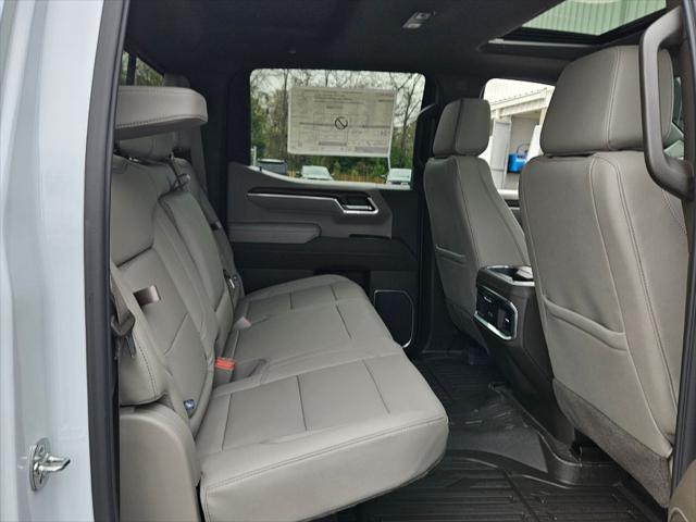 2026 GMC Sierra 1500 Crew Cab, Short Bed, SLT, 4WD